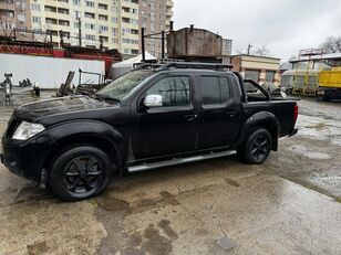 الميكروباصات شاحنة بيك-اب Nissan Navara