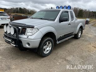 الميكروباصات شاحنة بيك-اب Nissan Navara