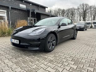 سيارة سيدان Tesla Model 3 Long Range / AHK