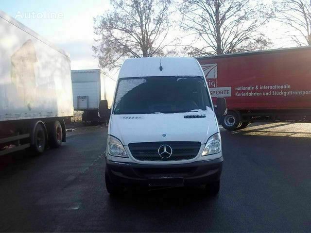 الميكروباصات شاحنة مقفلة Mercedes-Benz 311 Maxi Lang Hoch German Truck