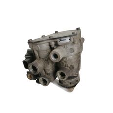 معدل نظام الفرامل الإلكترونية Mercedes-Benz EBS brake valve A0014311213 لـ السيارات القاطرة Mercedes-Benz Actros