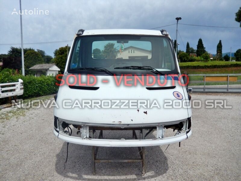 كابينة IVECO DAILY 35C13 لـ الشاحنات IVECO DAILY S2000