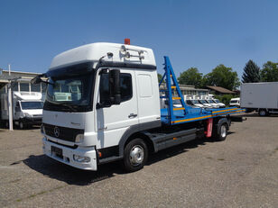 شاحنة نقل السيارات MERCEDES-BENZ Atego 924 Járműszállító hidro platóval csörlővel